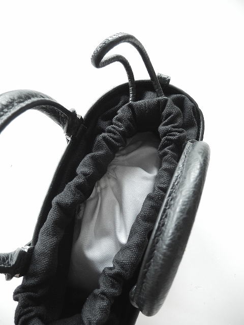 Maison Margiela【メゾンマルジェラ】正規取り扱い店、通販可能 ON